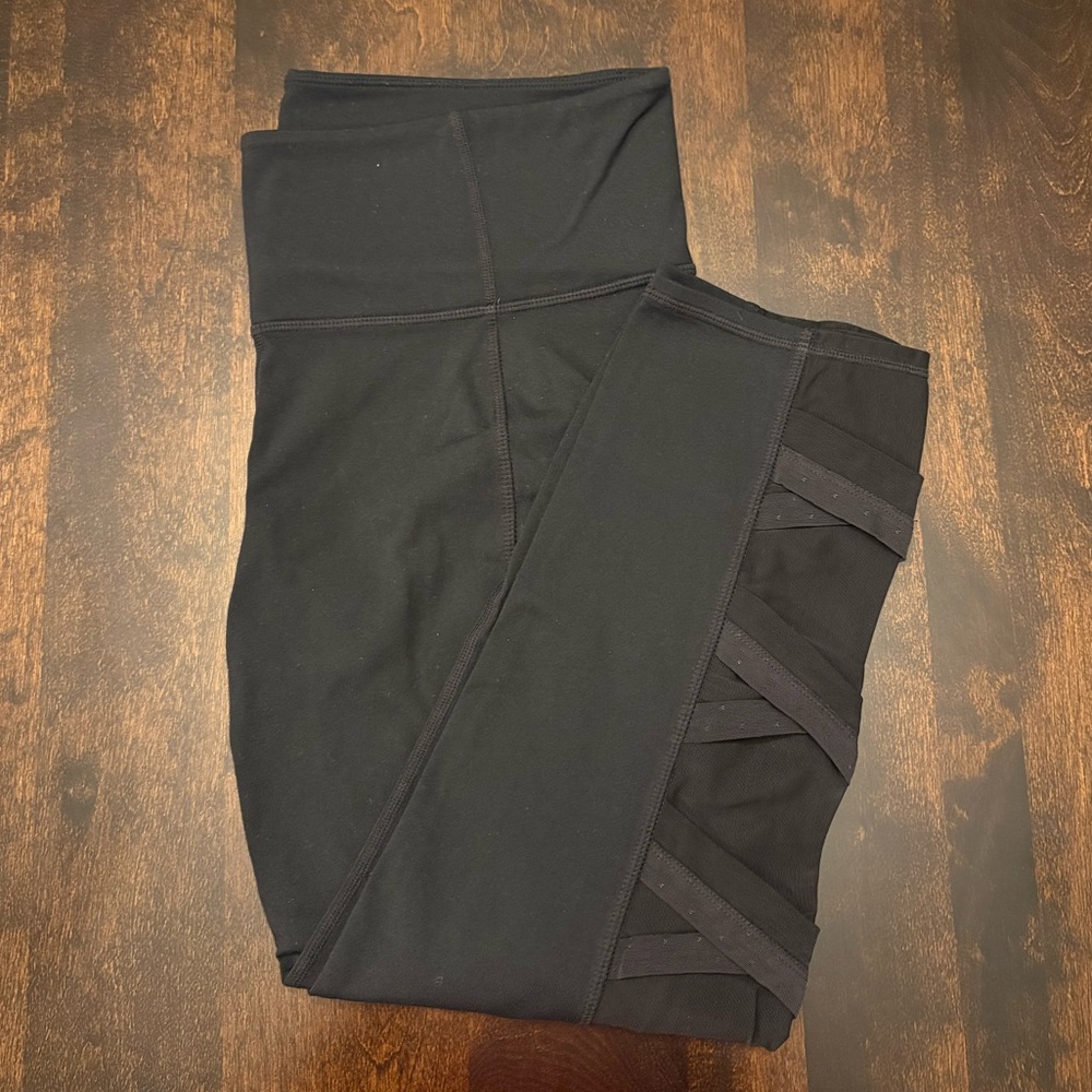 Athleta black mesh crop leggings